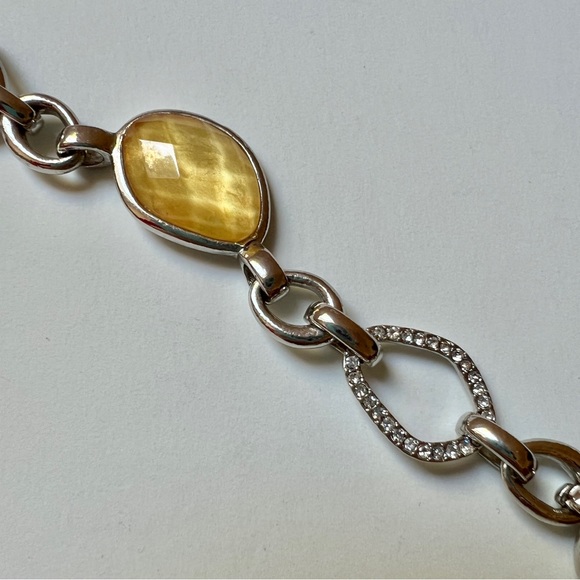 FREE WITH BUNDLE Yellow Stone Chunky Silver Chain Bracelet MUST BUNDLE - Picture 2 of 4